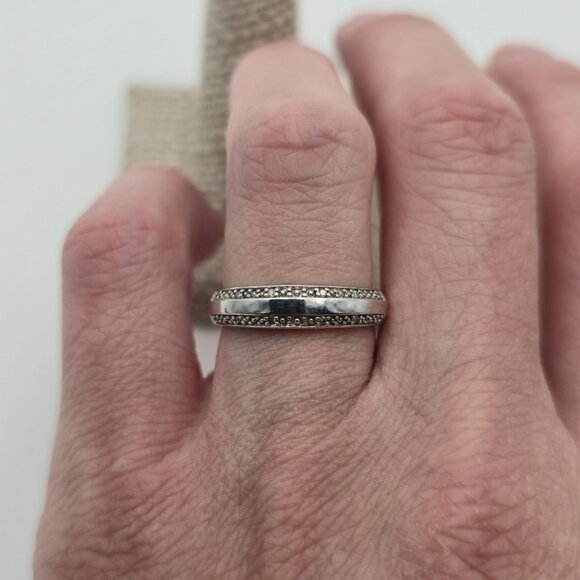 Size 7.25 Sterling Silver Small Diamonds Simple Band Ring A4382 - Picture 4 of 9